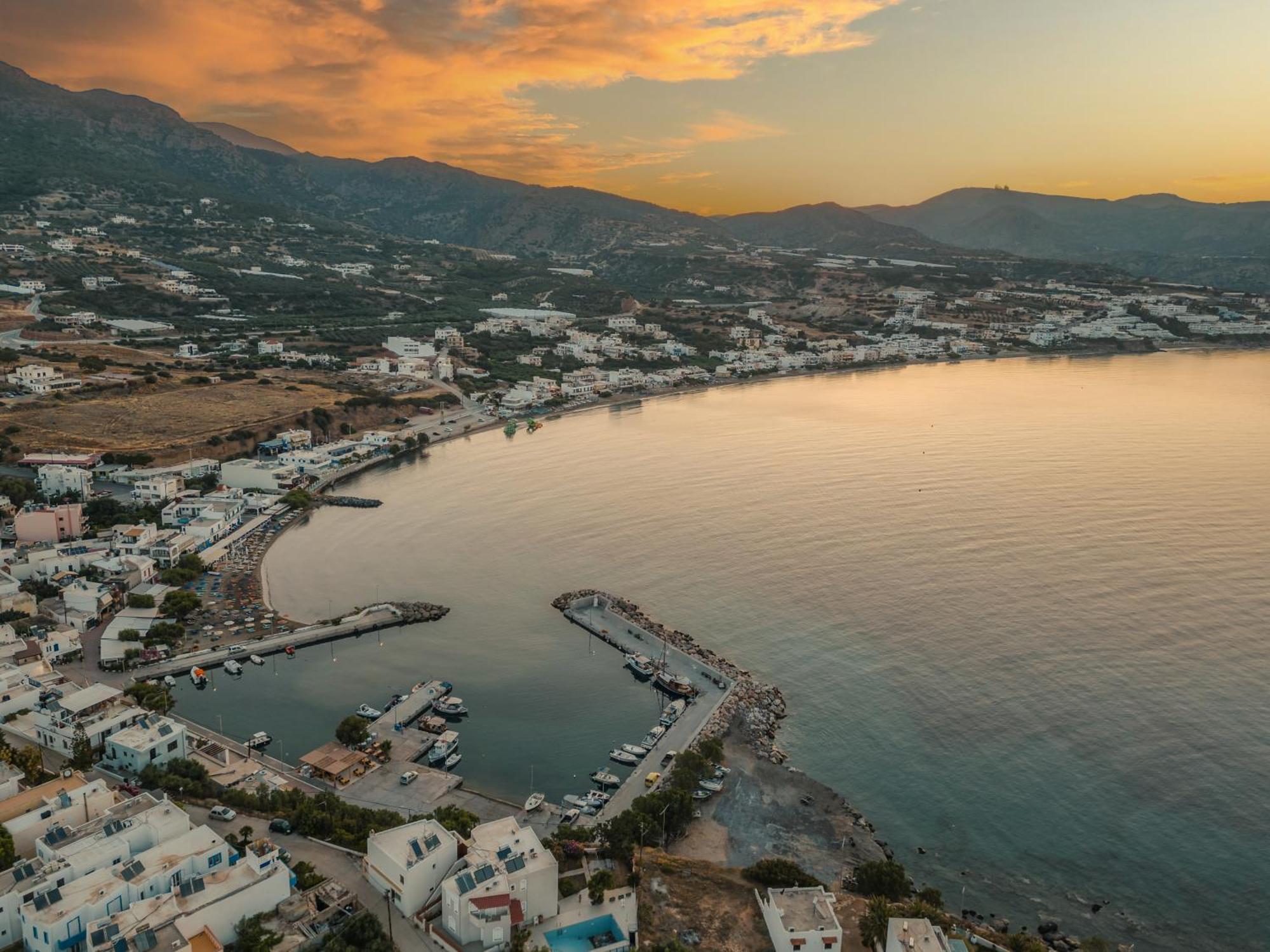 Plakakia Luxury Apartments Makrýgialos Zewnętrze zdjęcie